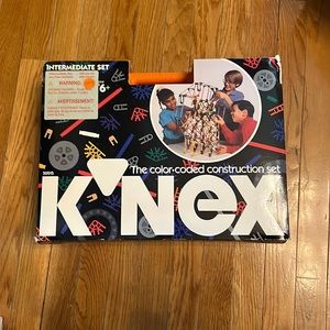K’nex color coded construction set